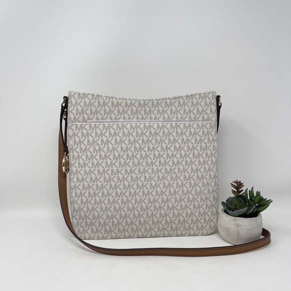 Michael Kors JST Large Crossbody - Picture 5 of 11